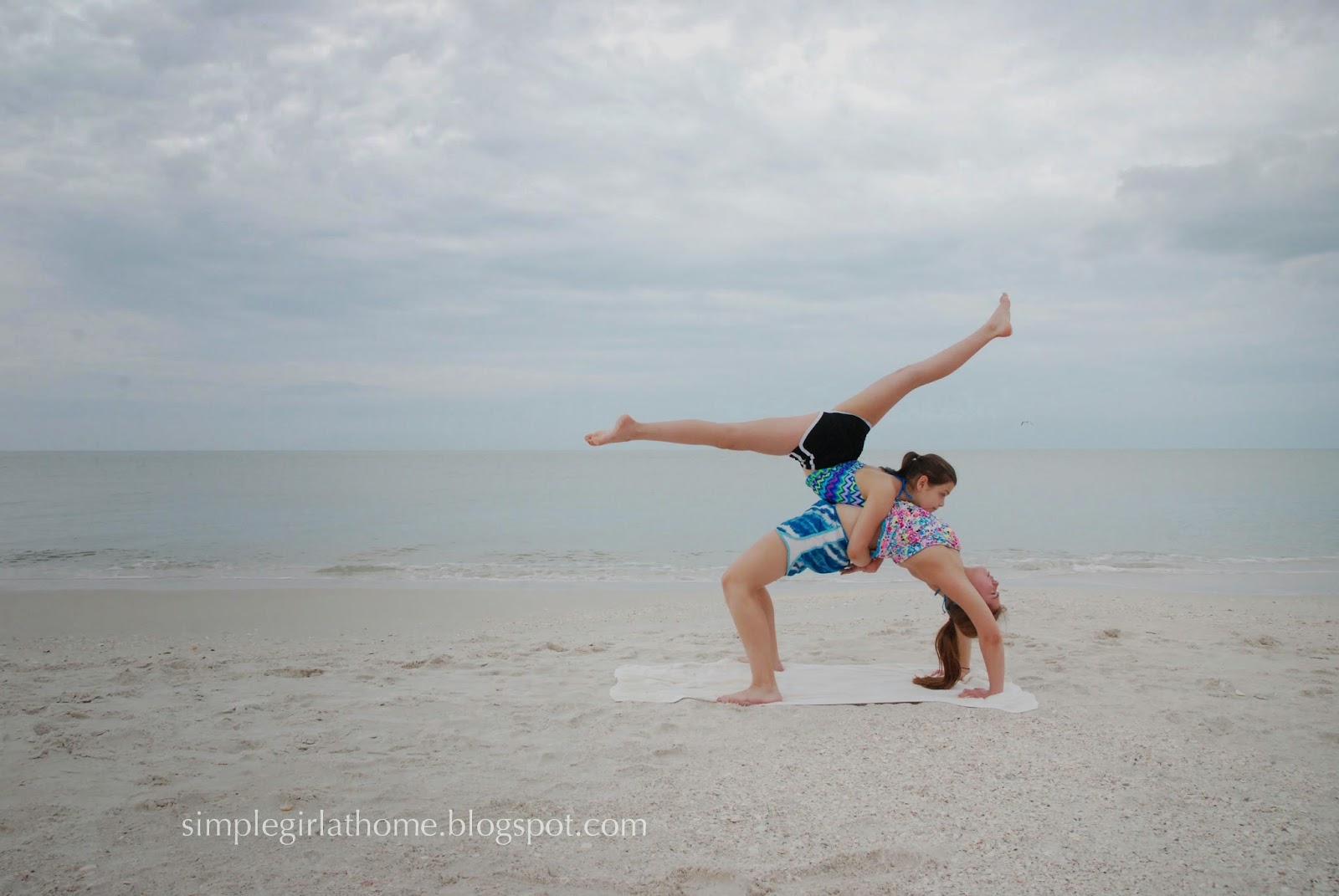 Simple Girl: Two-Person Stunts and other Tweenage Vacation Photo Ideas