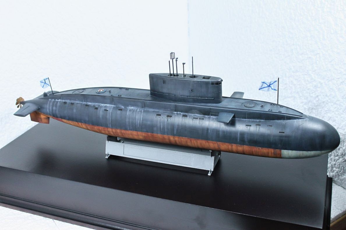 Пл чо шп онаж. Подводная лодка палтус 877. Модель подводной лодки Варшавянка 1:144. Модель подводной лодки Варшавянка. Сборная модель Моделист подводная лодка "Варшавянка" (140055) 1:400.