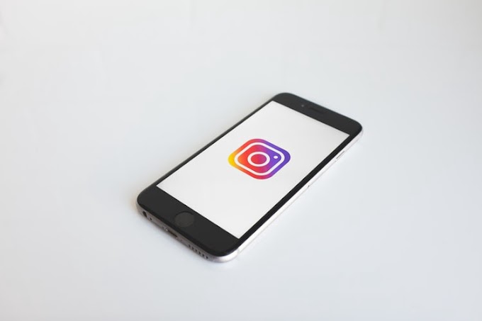How to give download video link option in Instagram post?