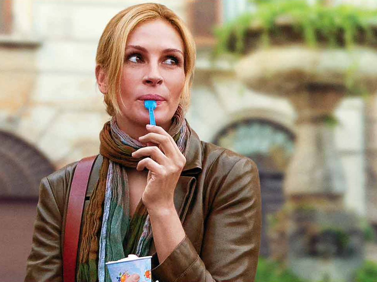 http://1.bp.blogspot.com/-zeSNP7VCfuc/UJRlLc4kN7I/AAAAAAAAA6M/ZNaK1KO0J30/s1600/Julia-Roberts-in-Eat-Pray-Love-3.jpg