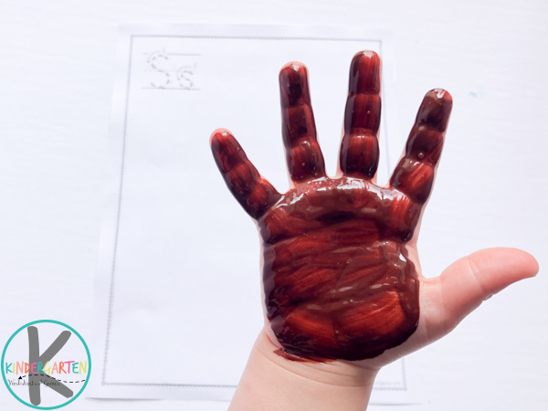 brown-painted-handprint-craft