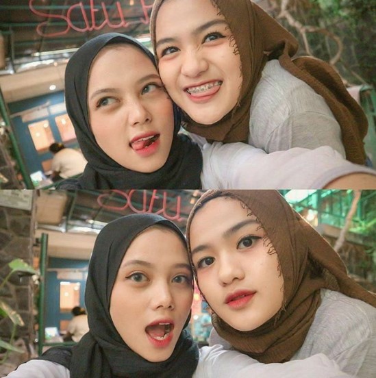 √ 31 Gaya Foto Hijabers Cantik ala Instagrammer Terbaru dan Terpopuler