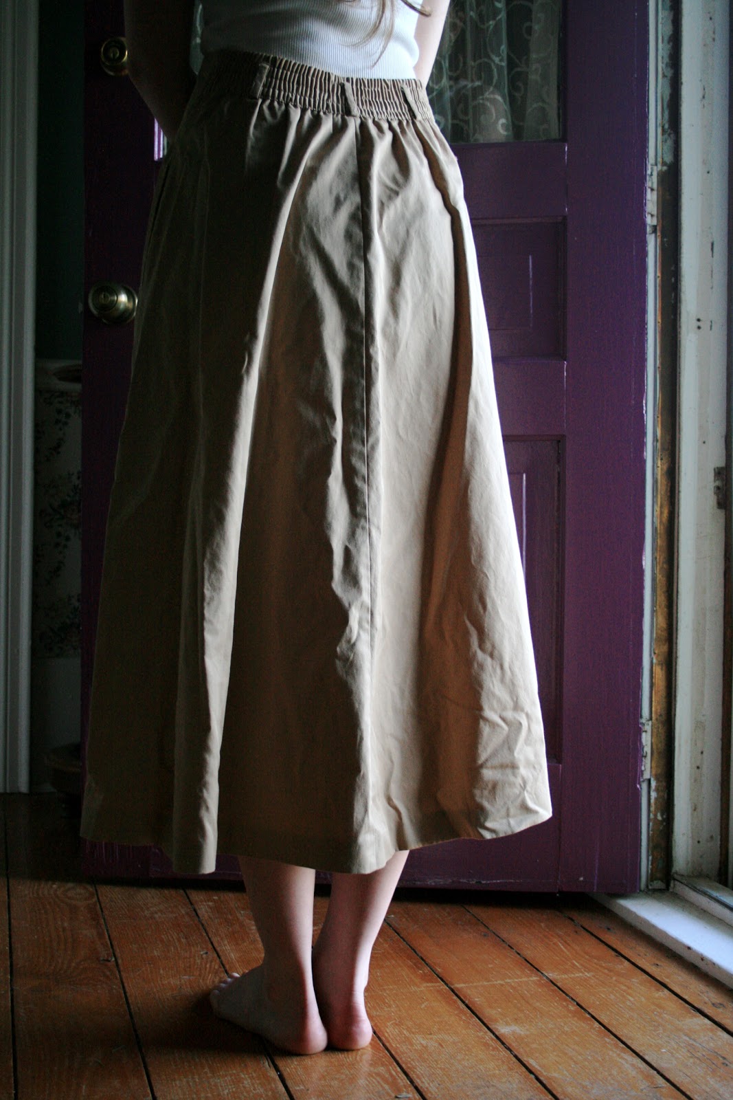 For the Love of Clever Skirt hemming/Waist band removal tutorial