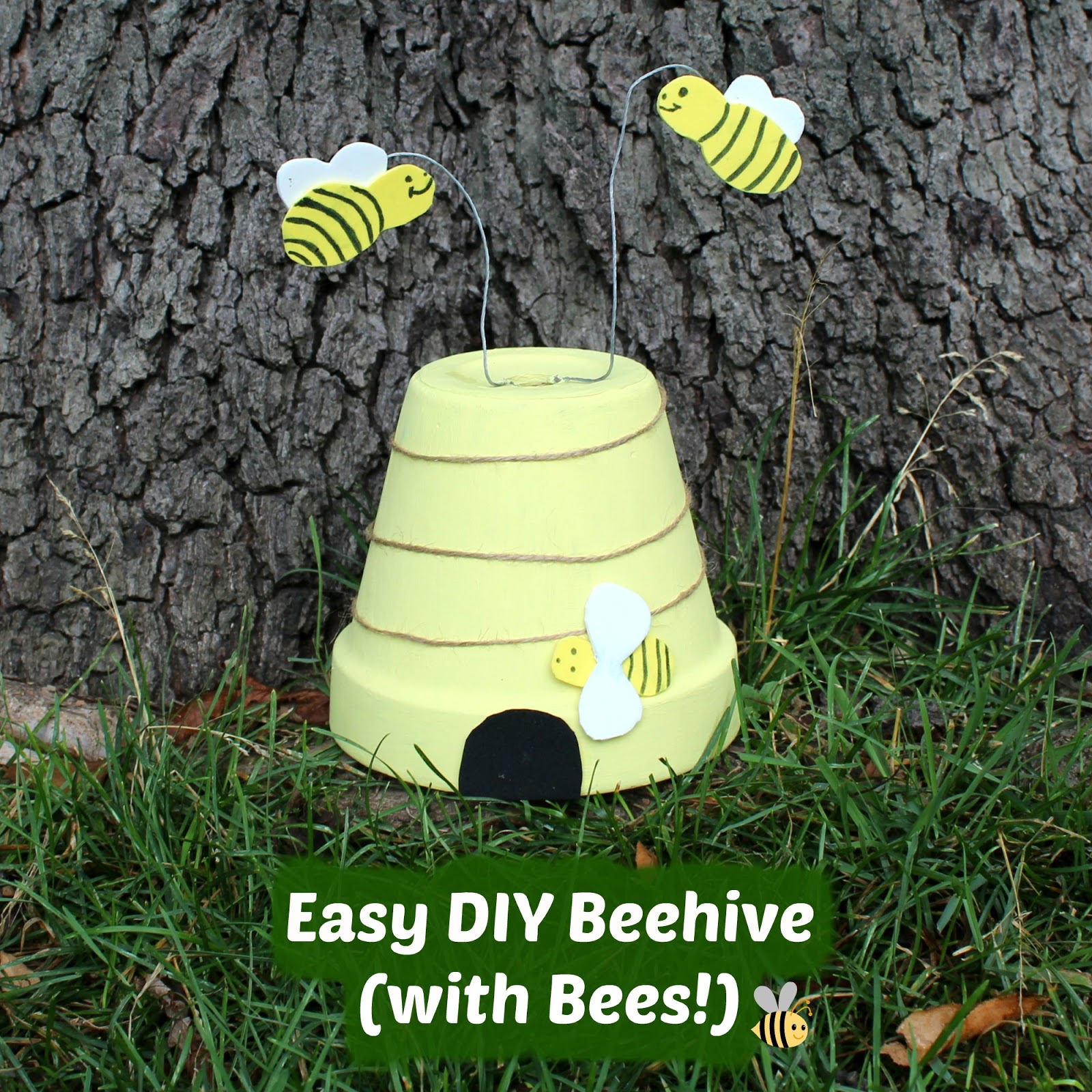 Easy DIY Bumble Bee Farmhouse Home Decor - Easy DIY Decor Idea