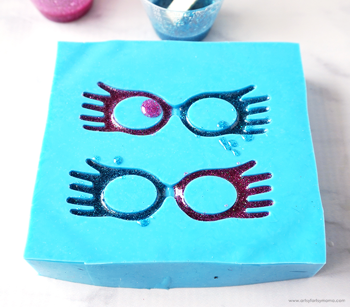 DIY Resin Straw Toppers Tutorial 