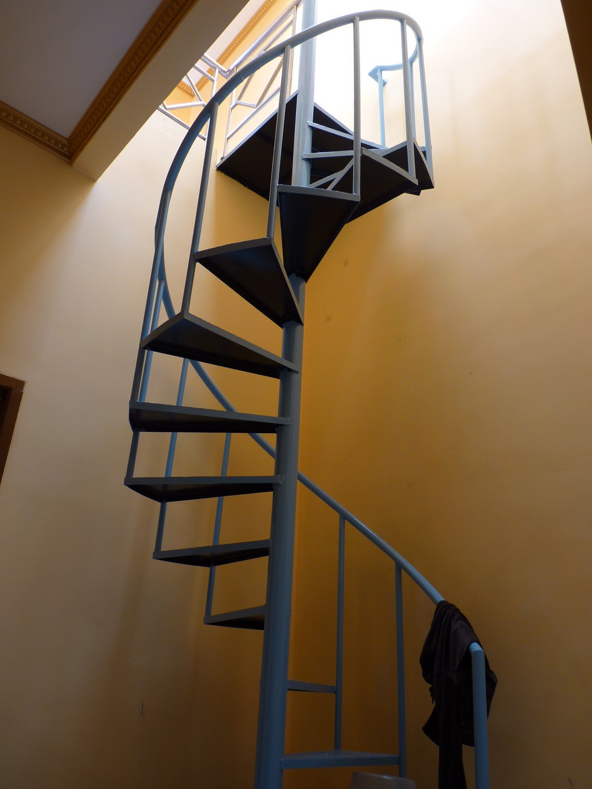 BERKAH JAYA: Tangga Putar