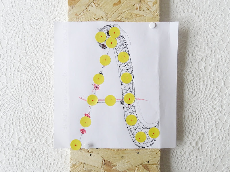 DIY-Lampe aus einem OSB-Holzbrett, einer LED-Lichterkette und mit Handlettering verziert | www.mammilade.blogspot.de DIY-Lampe aus einem OSB-Holzbrett, einer LED-Lichterkette und mit Handlettering verziert | www.mammilade.blogspot.de