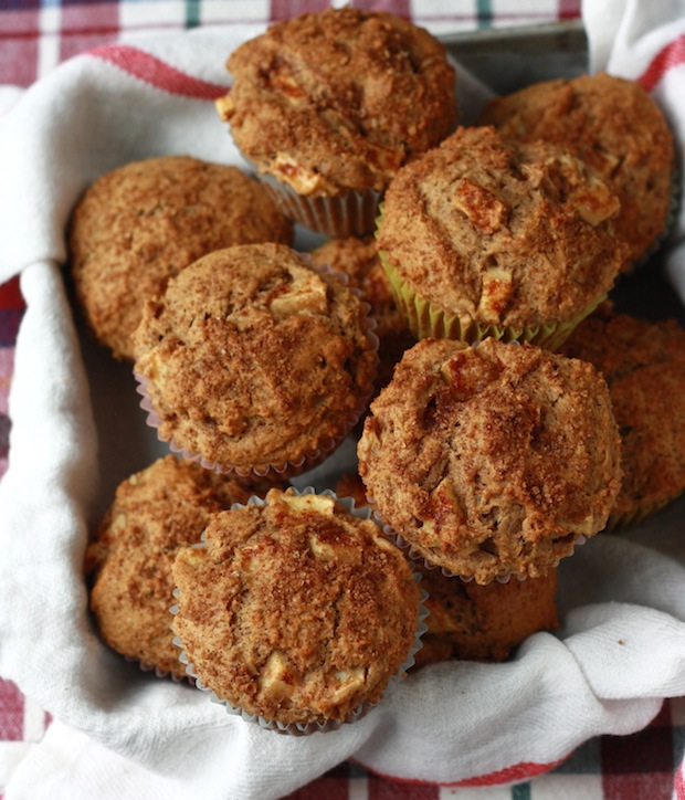 Apple Maple Muffins by SeasonWithSpice.com