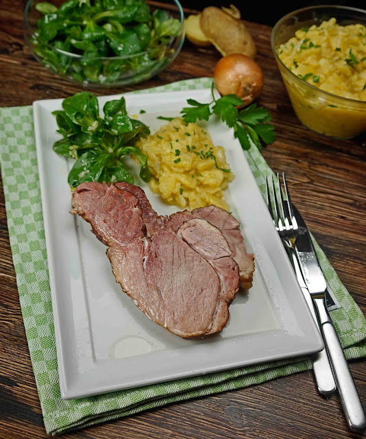 stuttgartcooking: Badisches Schäufele mit Kartoffelsalat und Ackersalat stuttgartcooking: Badisches Schäufele mit Kartoffelsalat und Ackersalat