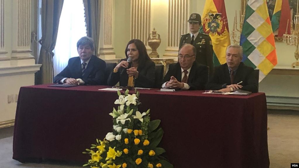 La canciller de Bolivia, Karen Longaric ofreció una rueda de prensa el lunes 23 de enero de 2019 / VOA
