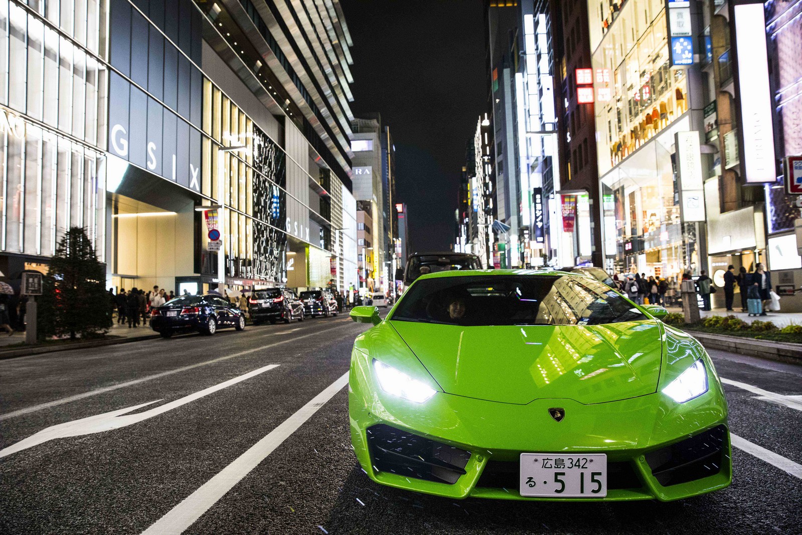 Lamborghini Makes Five Special Edition Aventador S Roadsters For Japan