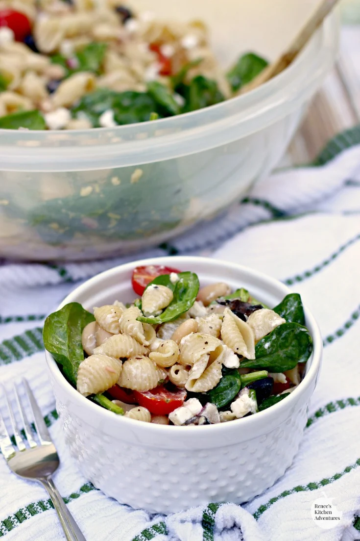 Spinach, Feta, and White Bean Pasta Salad | by Renee's Kitchen Adventures - Easy healthy recipe for a pasta salad with Greek inspired flavors!  Makes a great summer side dish! 