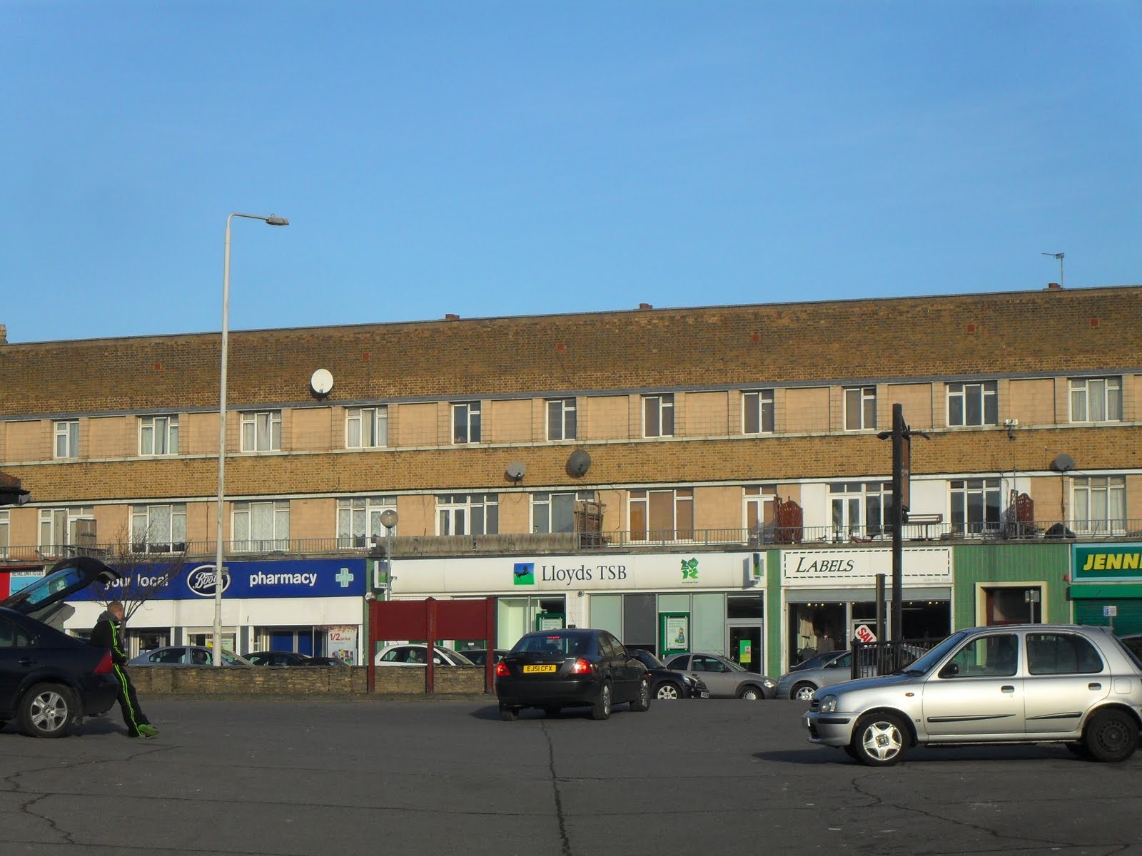 Hainault expedia davies