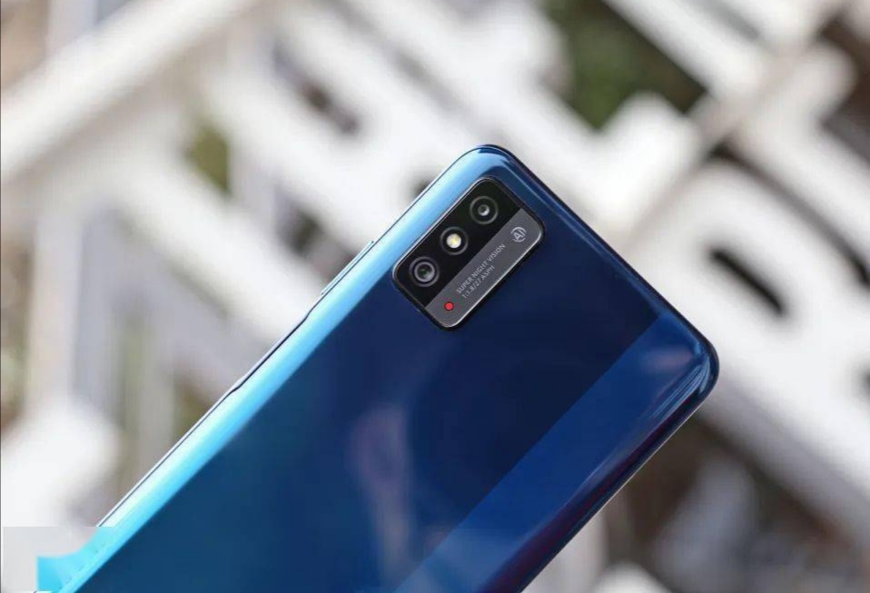 honor-10x-max-review-price-specification-bigger-display-louder-sound