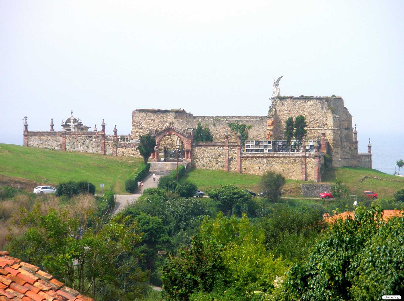 Confesiones de un Fotógrafo Aficionado.: Comillas: Modernista y Diferente.