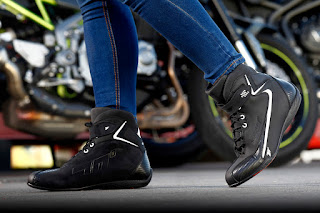 SEVENTY-BOTAS-2 SEVENTY-BOTAS-2