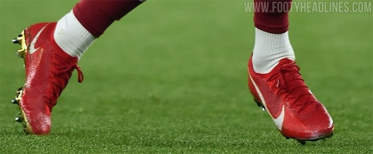 Aubameyang Switches Red / White Gold Nike Mercurial Boots - Footy Headlines