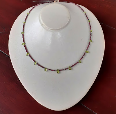 Granat si peridot