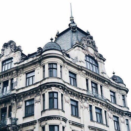 Aesthetic building_Paris_Happy Weekend Images of Inspiration {Cool Chic Style Fashion}