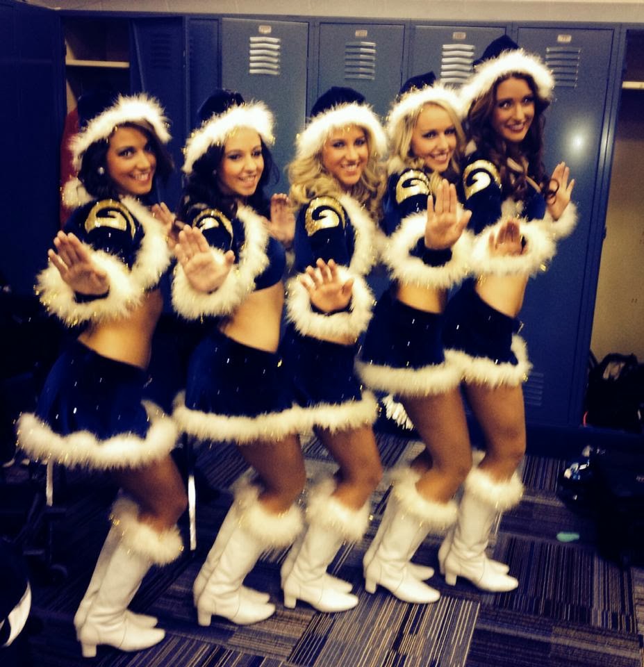 Pro Cheerleader Heaven Merry Christmas from the St. Louis Rams