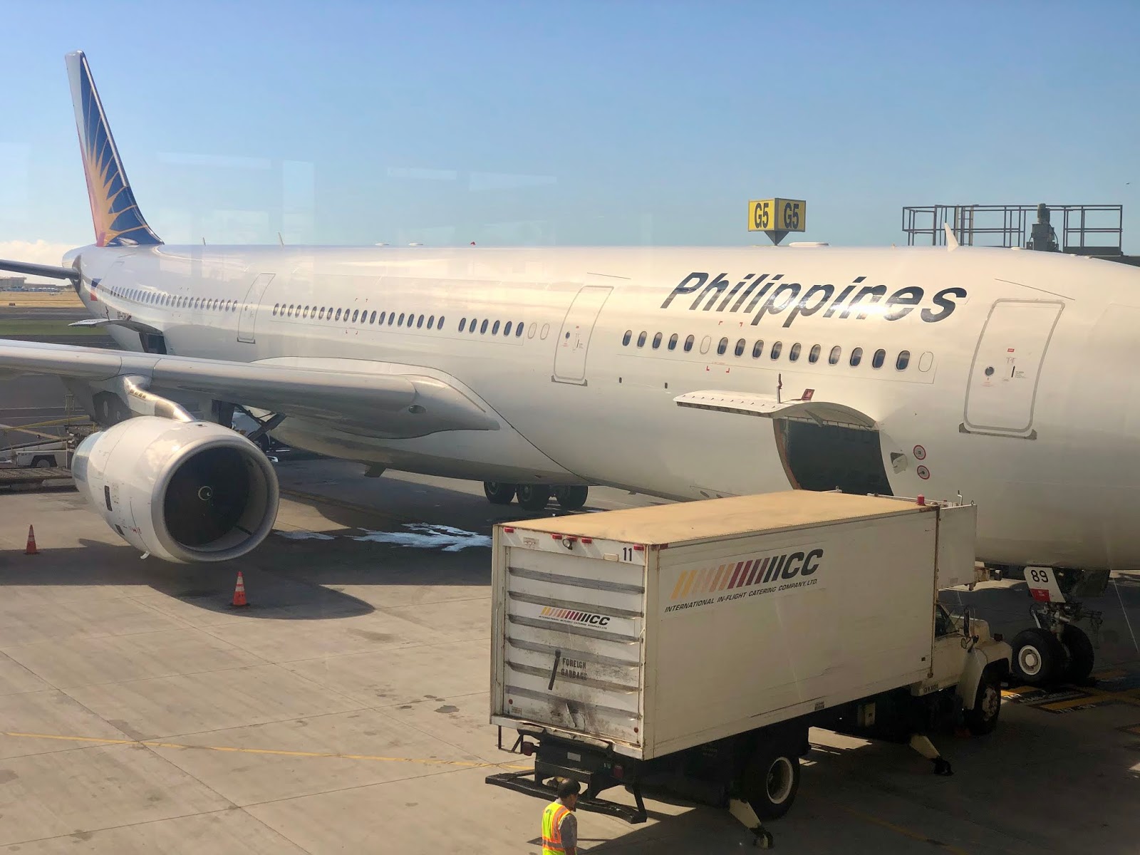 GREAT EATS HAWAII PHILIPPINES AIRLINES HONOLULU TO MANILA