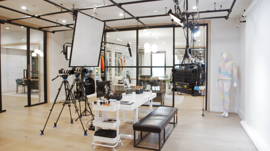 75 Interior Design Photos vs. James Charles $7 Million LA Luxury Mansion Tour
