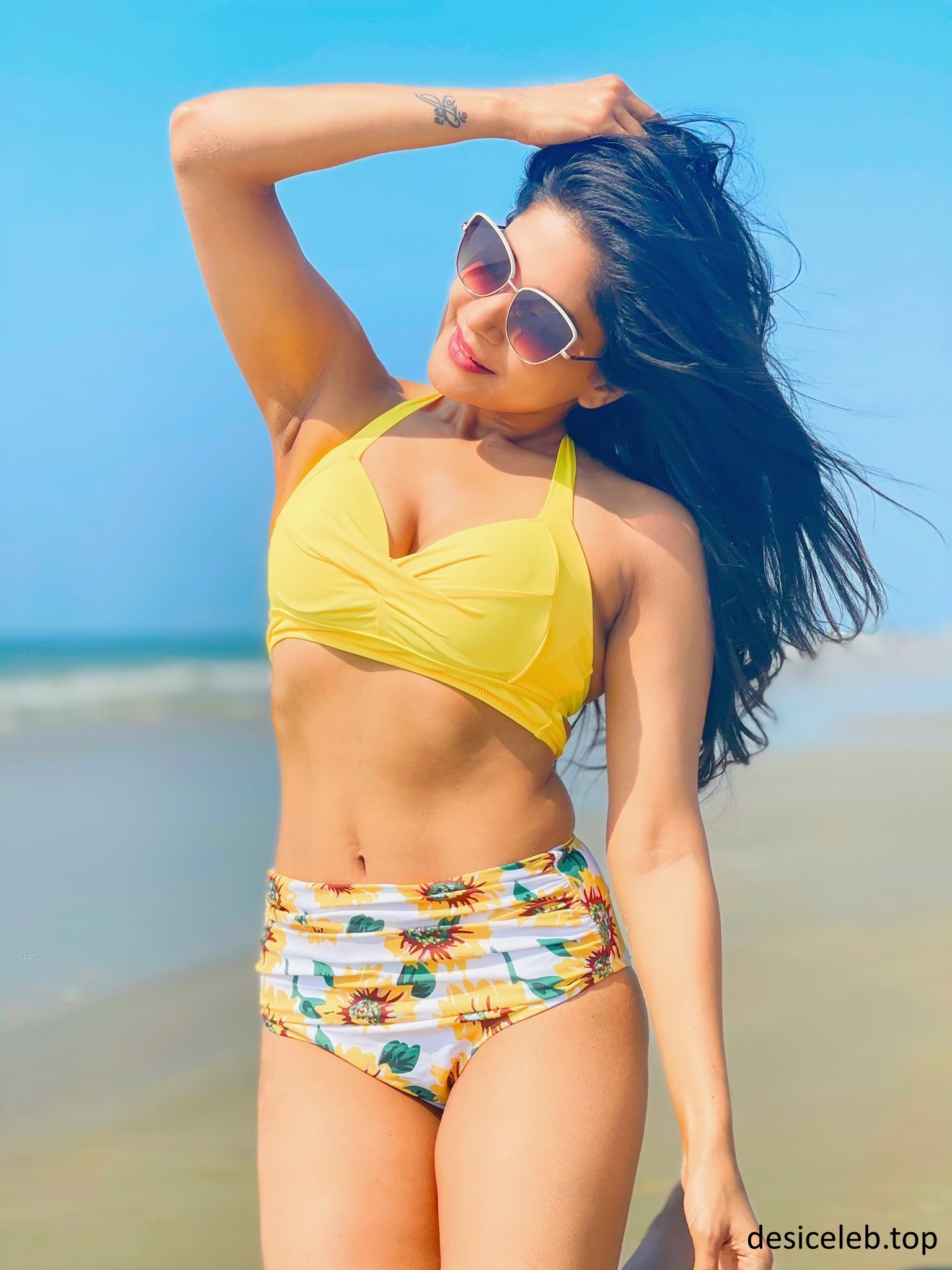 Sakshi Agarwal bikini, Sakshi Agarwal beach hot shoot, Sakshi Agarwal bikini sexy, Sakshi Agarwal semi nude, Sakshi Agarwal ass cheeks, butt cheeks