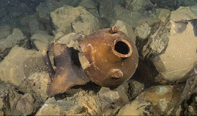 Μοναδικός θησαυρός: Βρέθηκαν 200 αρχαίοι αμφορείς μέσα σε σπήλαιο στη Μαγιόρκα