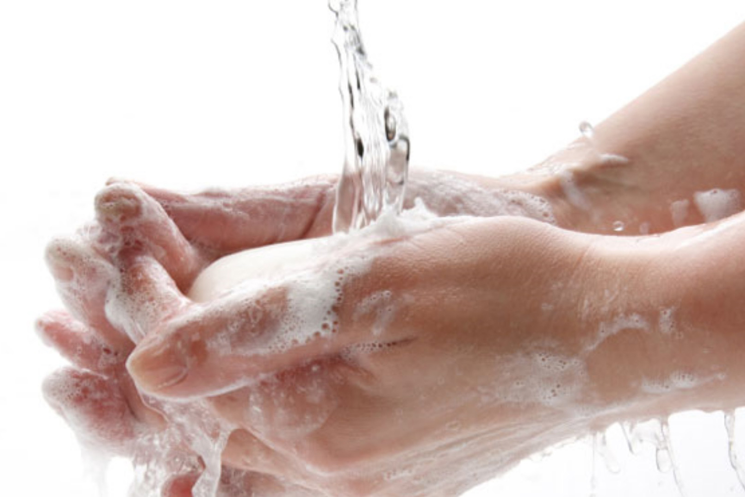 洗手不擦乾亂甩 小心病毒沒死續散播