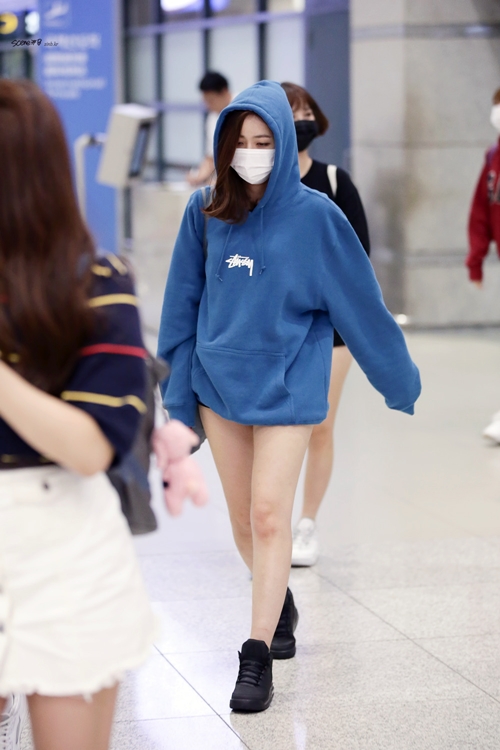 Gfriend SinB Airport Fashion - Official Korean Fashion