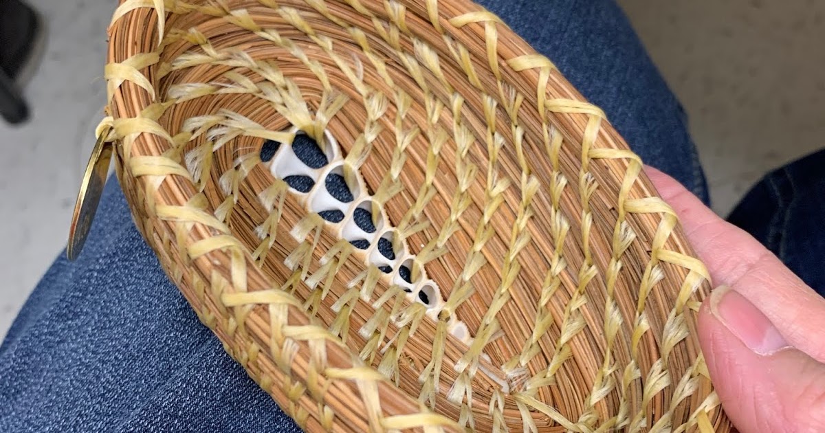 Stare if you must.......... Pine straw baskets