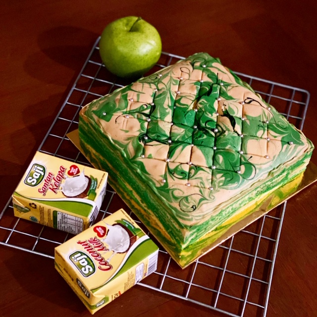 Chooyaya Secret Garden Kek Marble Pandan Santan Moist Menggunakan