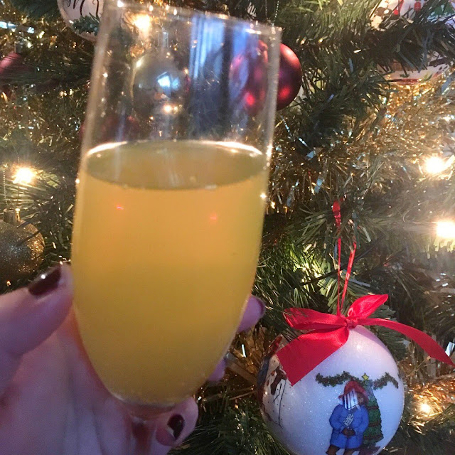 Bucks Fizz in front of the Christmas tree
