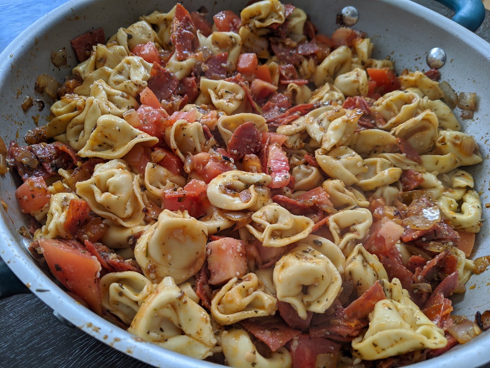 Tortellini Pizza Pasta