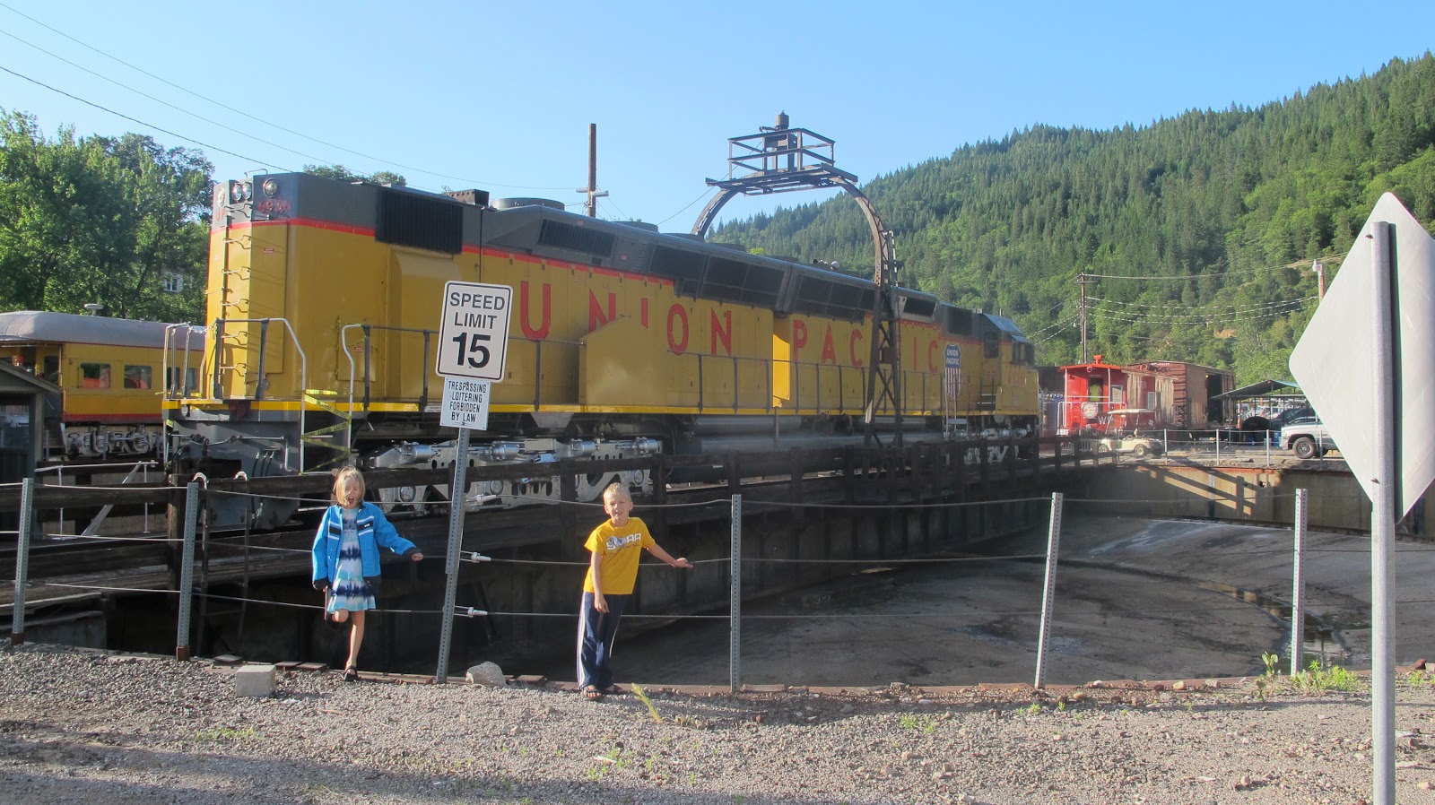 A Boy & His Trains Dunsmuir Railroad Days