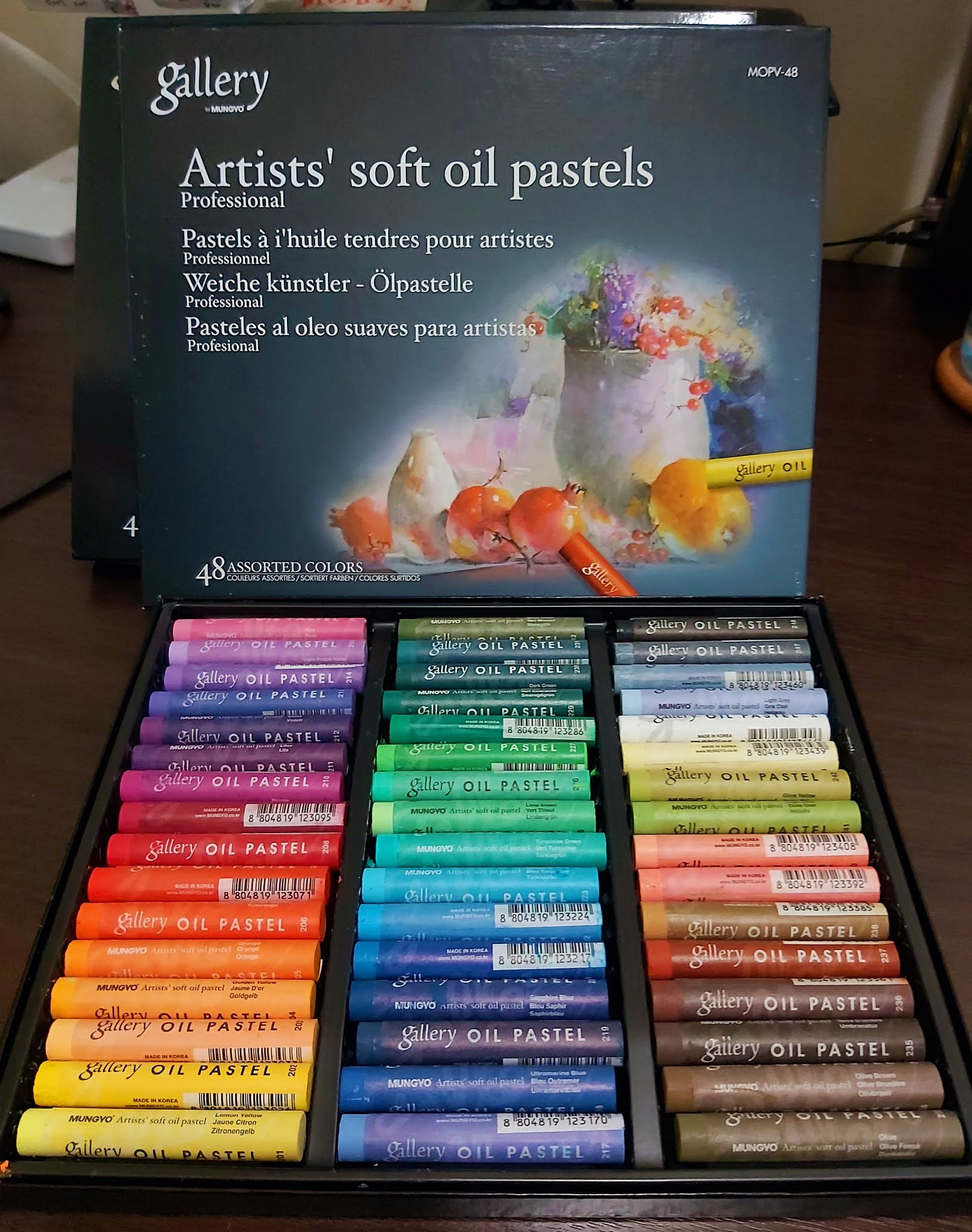 Oil pastels vs soft pastels, and a review of Mungyo Gallery Artists' Soft Oil  Pastels