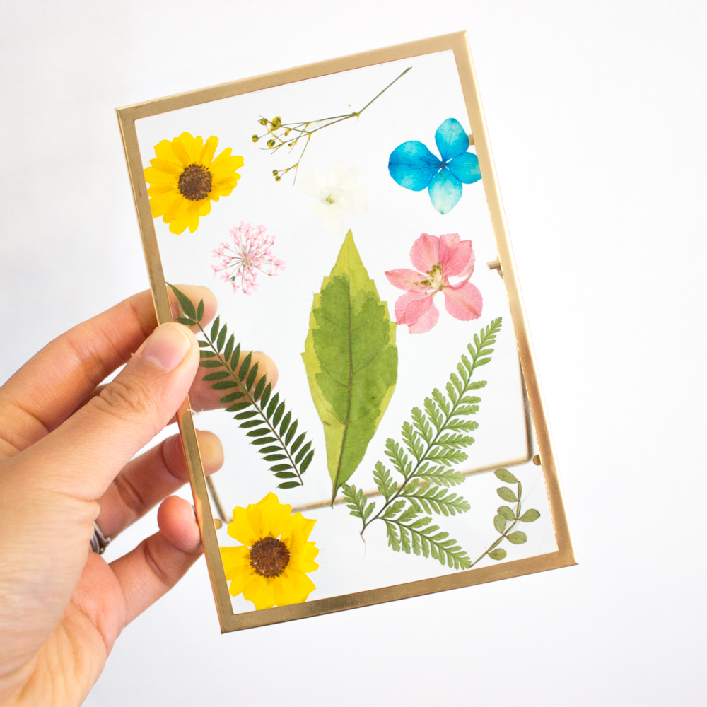 Dried flower photo frame *Made to order*