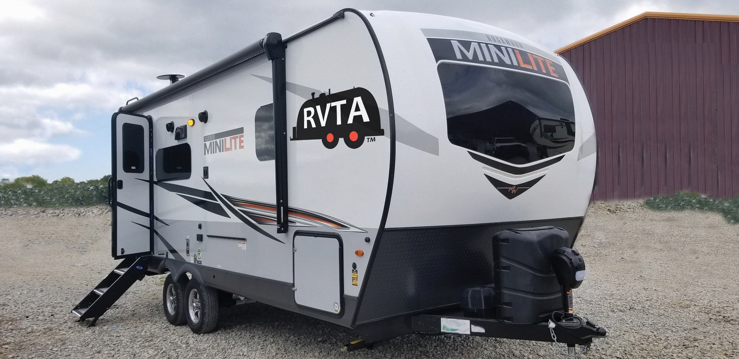 RV and Travel Adventures Travel Trailer Must Have Accessories!