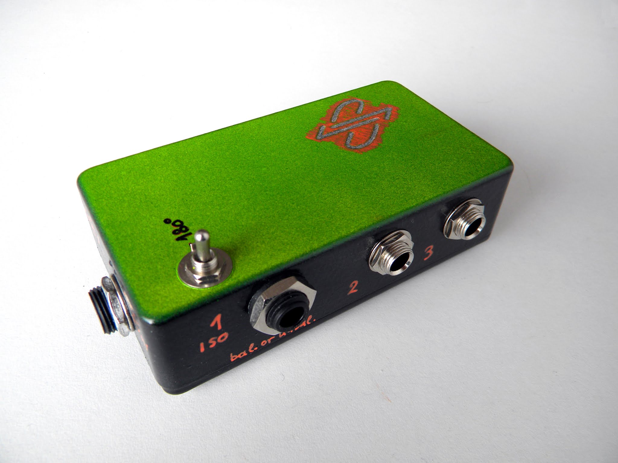 Buffered Splitter, Isolated (Active) - dpFX Pedals