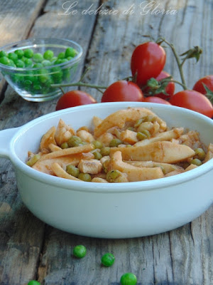 Seppie con piselli ricetta marchigiana semplice , ideale per servire come secondo piatto o per condire risotti o spaghetti