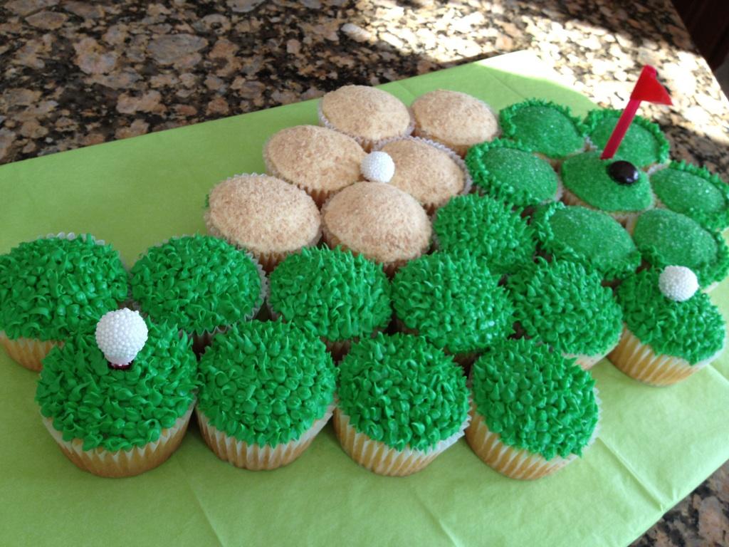 Sarah Elizabeth Bakes: Golf Course Cupcakes Sarah Elizabeth Bakes: Golf Course Cupcakes
