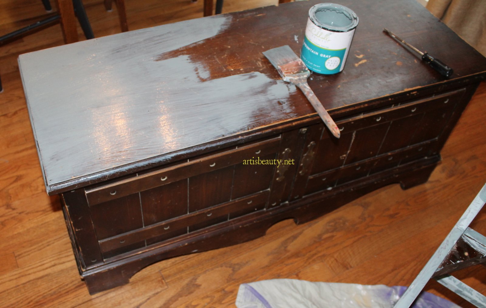 ART IS BEAUTY Lane Cedar Chest NAUTICAL Makeover with Paint and