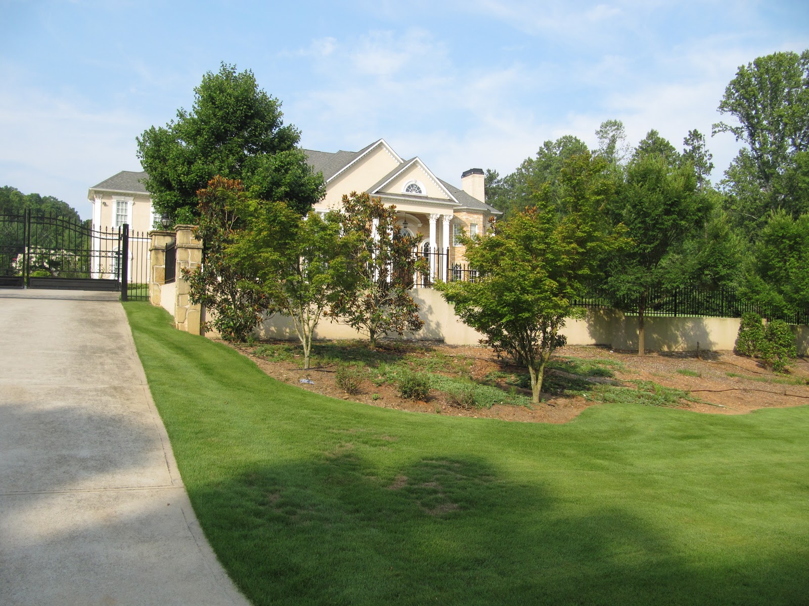 Pam Santoro Alpharetta, GA Real Estate Agent Cameron Crest Farms