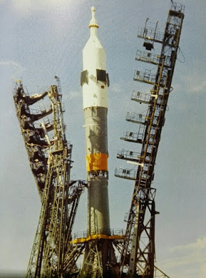 Soyuz TM-31 launcher