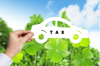 車と税金のイメージ写真