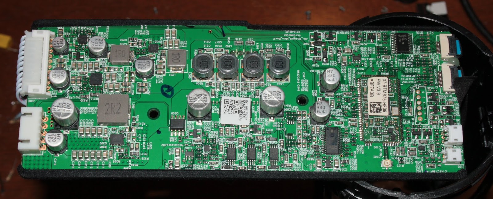 Gætte ophavsret bunke Khron's Cave: #48 JBL Charge 3 Bluetooth speaker teardown