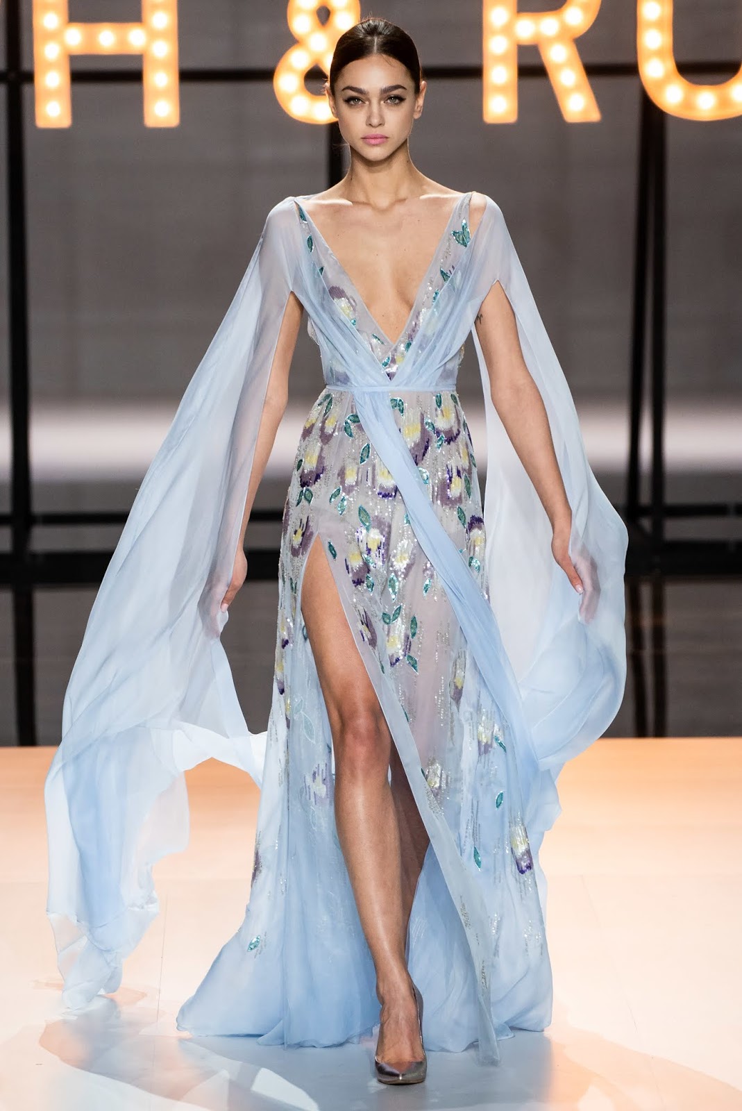 HAUTE COUTURE :RALPH AND RUSSO