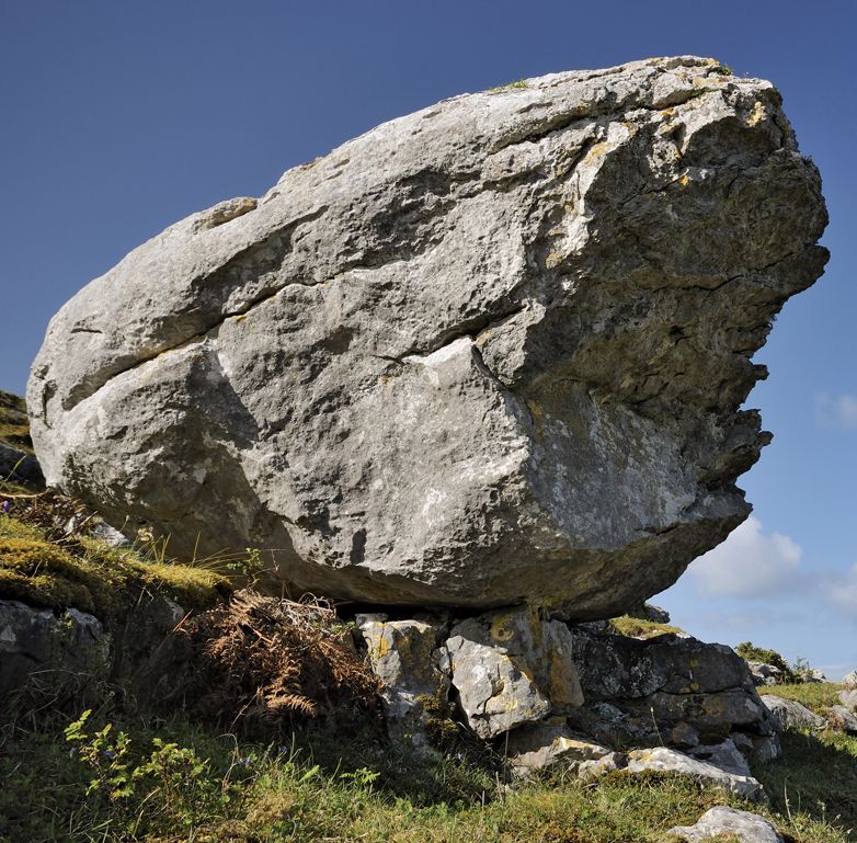 валуны от ледника. скандинавские валуны волгоградская область. ледниковые валуны волгоградская область. валуны от ледника. глыбы и валуны.