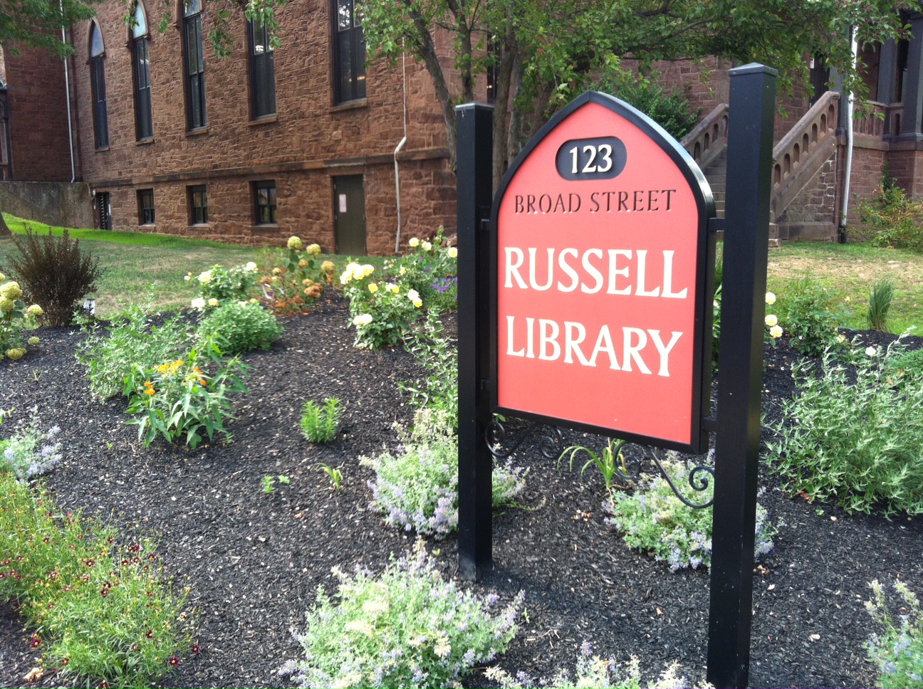 middletowneye September Events at Russell Library