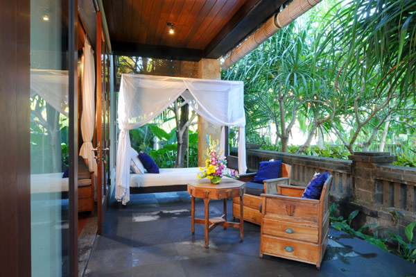 Jasri Beach Villas, The Lush Jungle Of East Bali - Amazing Home ...